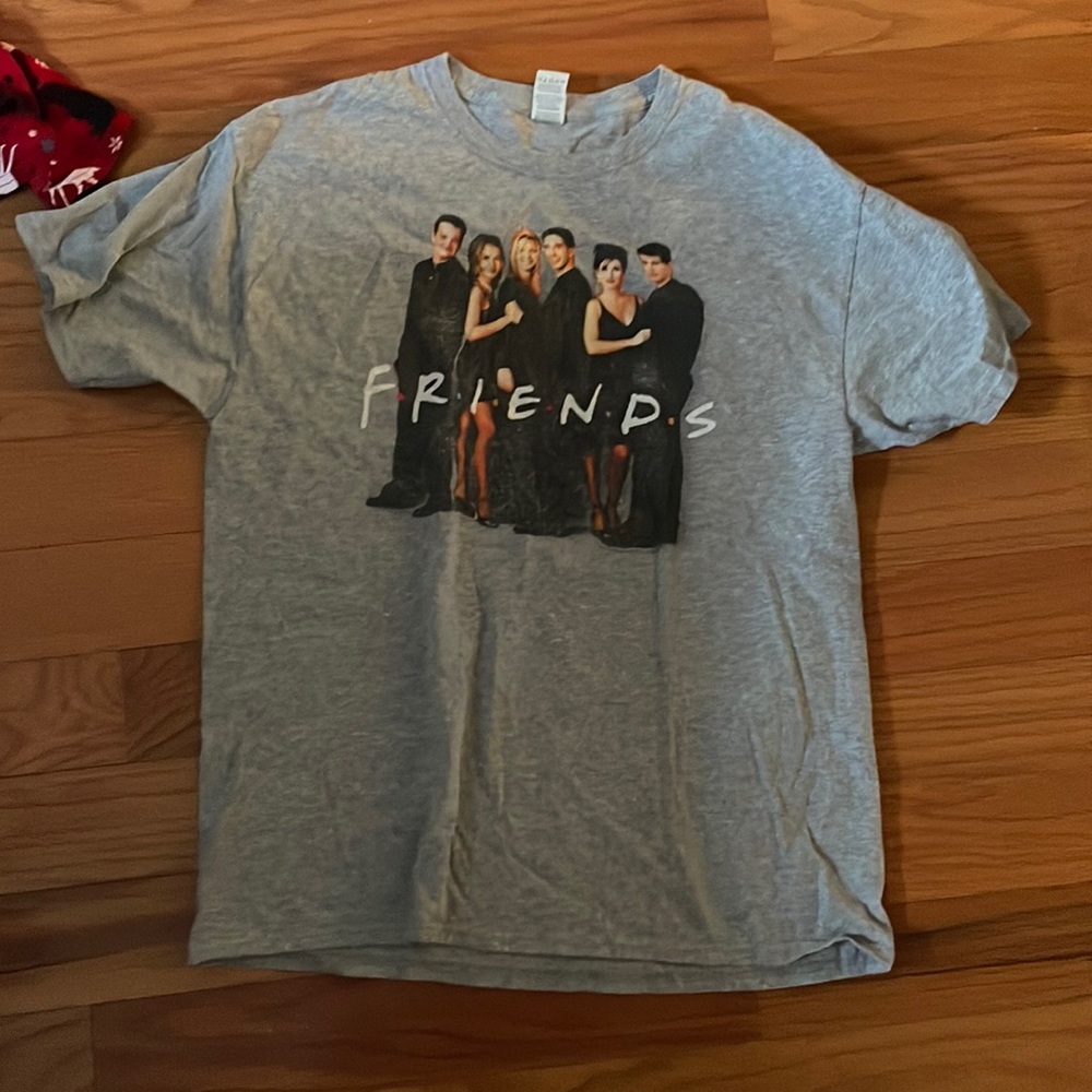 FRIENDS Graphic Tee